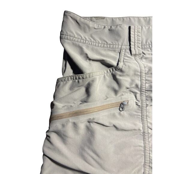 Arc'teryx Hiking Shorts Mens 34 Gray Nylon Hiking Outdoor Zip Pocket Performance - Picture 3 of 9